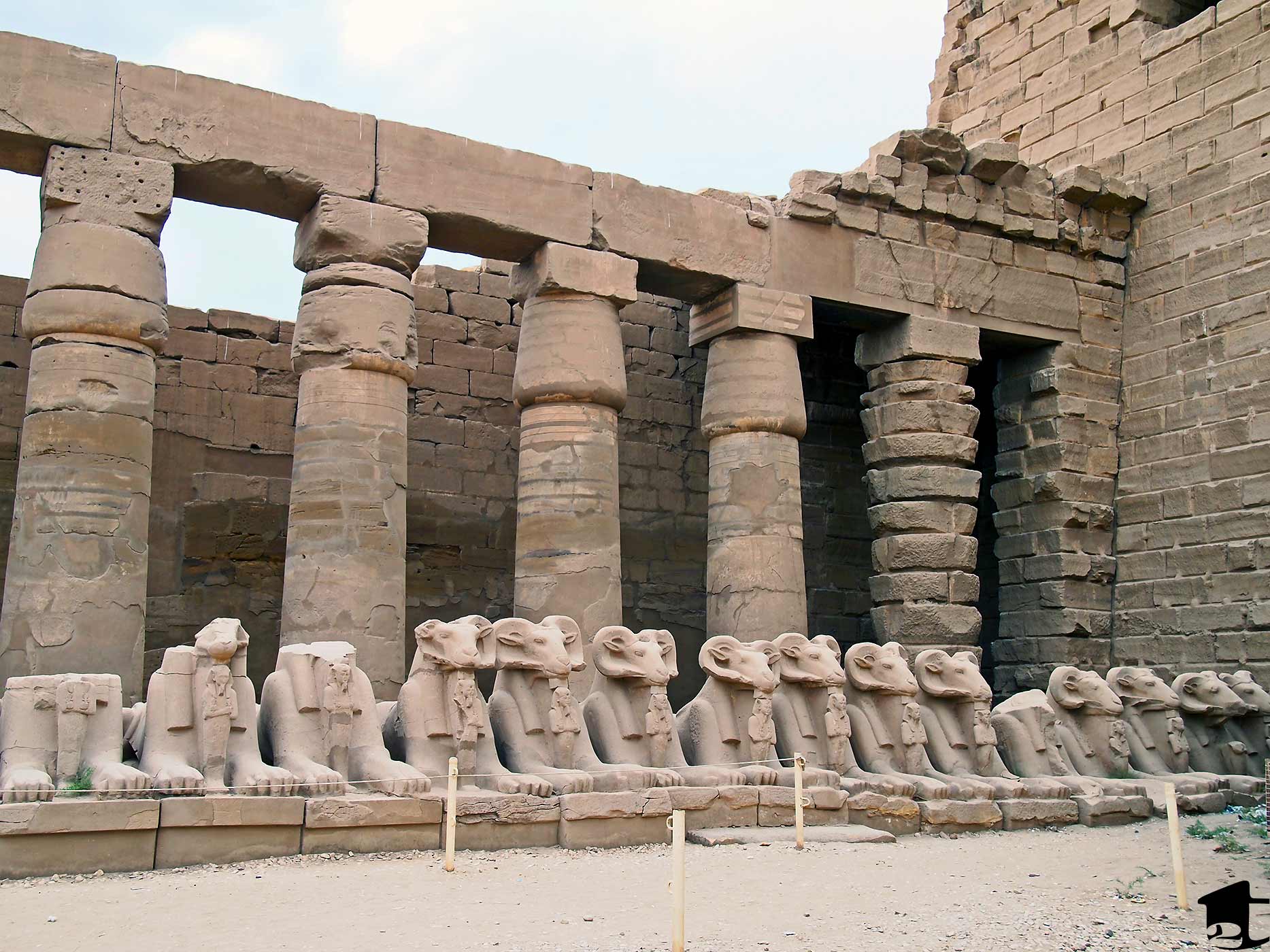 Pillars and statues at Karnak